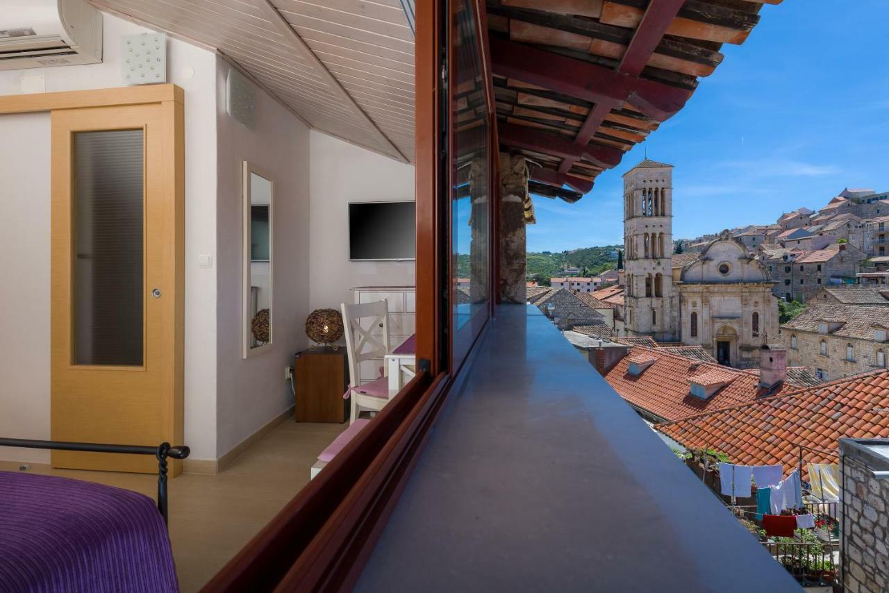 Отель Hektorovic House Хвар Экстерьер фото